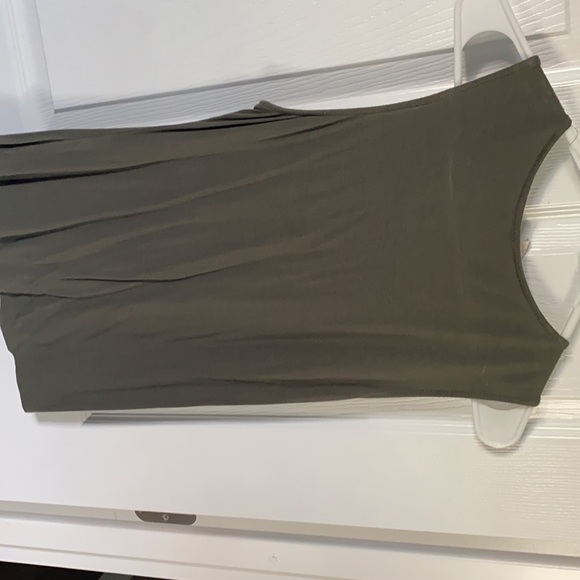 Tank top - Picture 3 of 3